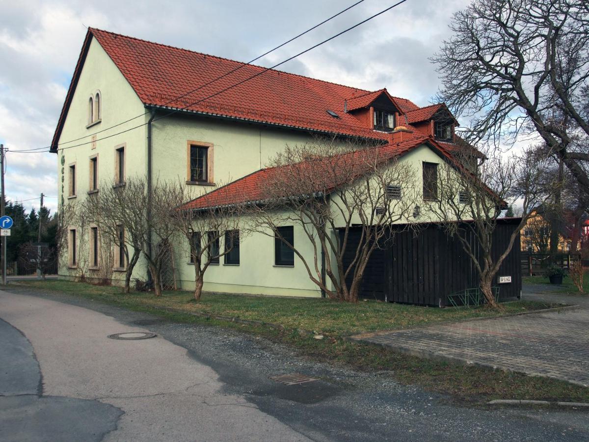 Altes Teichhaus - Pension Ottendorf-Okrilla Esterno foto